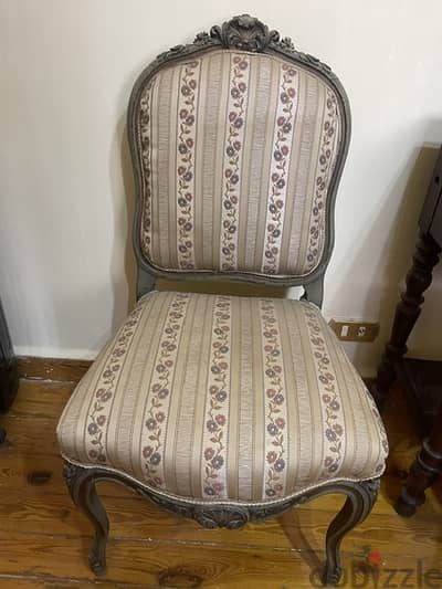4 chairs 19century, french, model Louis15. . 1 damaged, armrest broken 4 chairs 19century, french, model Louis15. . 1 damaged, armrest broken