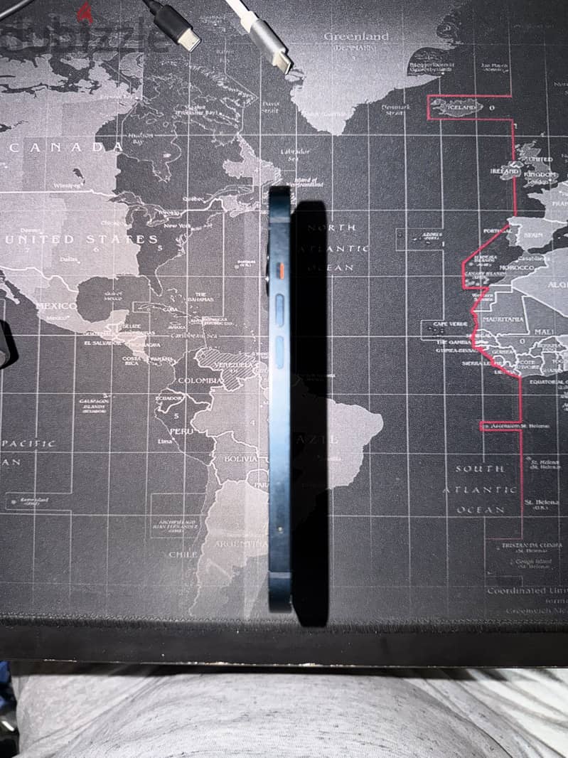 Apple - iPhone 13 2