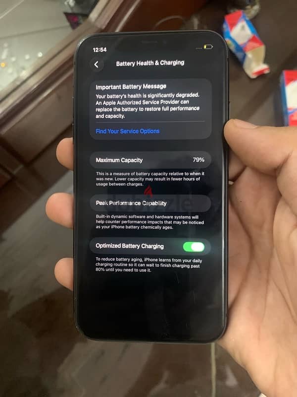 iPhone 11 4