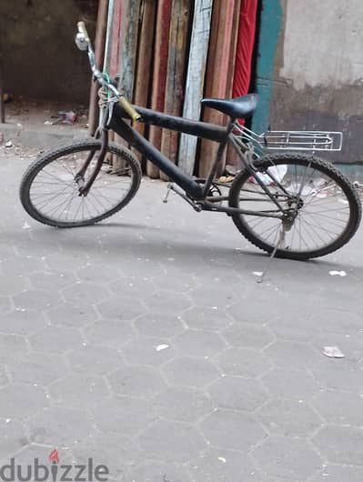 دراجه عاديه  مقاس 24 تعمل بشكل جيد
