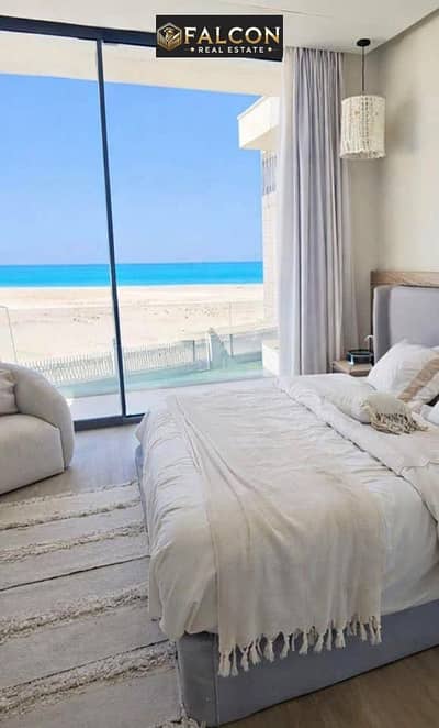 شـــاليـــه للبيــــع 85 متــر ( تـــشطـيب فـنـدقـــي ) صــف أول بحـــر فــي العيــن السخنـــة