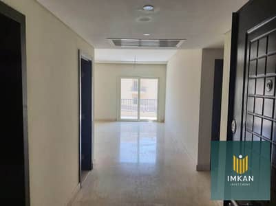 Apartment for sale in installments over 12 years with a 4% down payment and a 25% discount. 140m² finished with air conditioning in 90 Avenue Compound