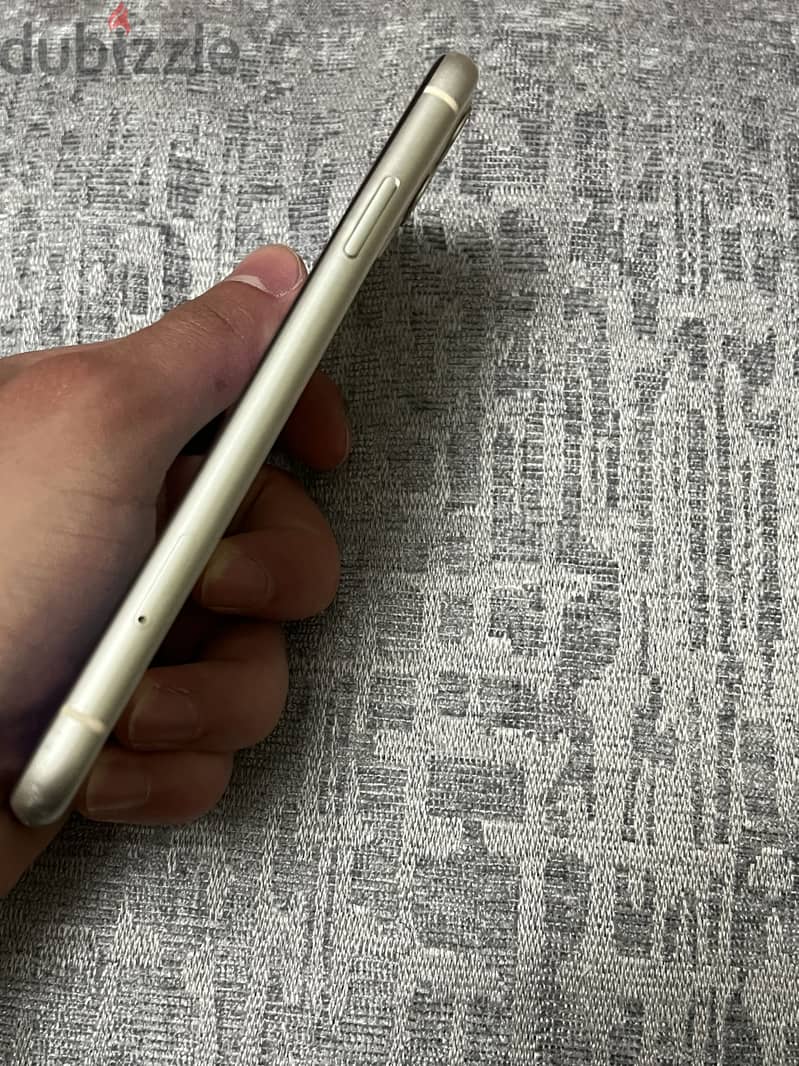 Apple - iPhone 11 1