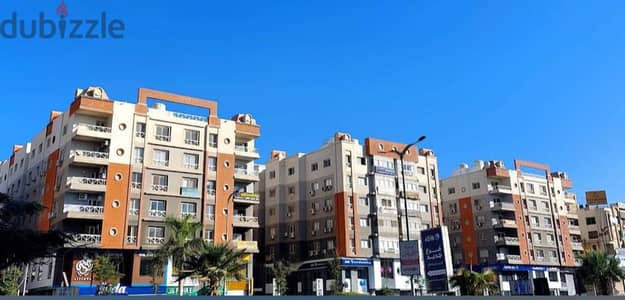 عيادة للإيجار – أكتوبر بلازا مول – بجانب التوحيد والنور من جهة الحصري