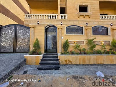 For Sale Directly from the Owner, Ground Floor Villa in Al-Haram Gardens, 260 meters, Front Area.
