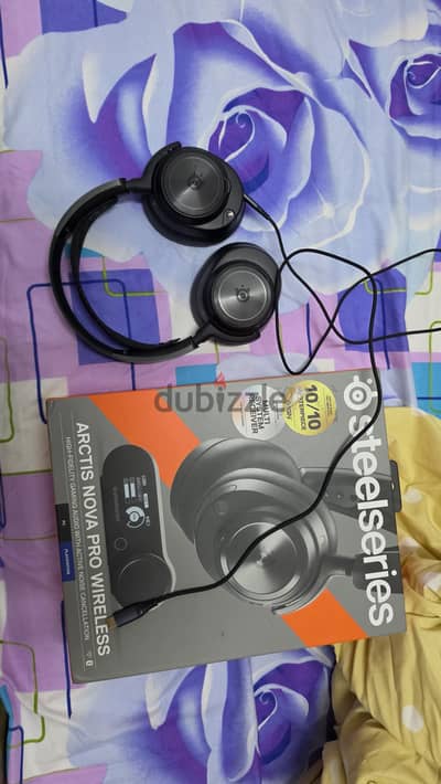 Arctis nova pro wireless headset