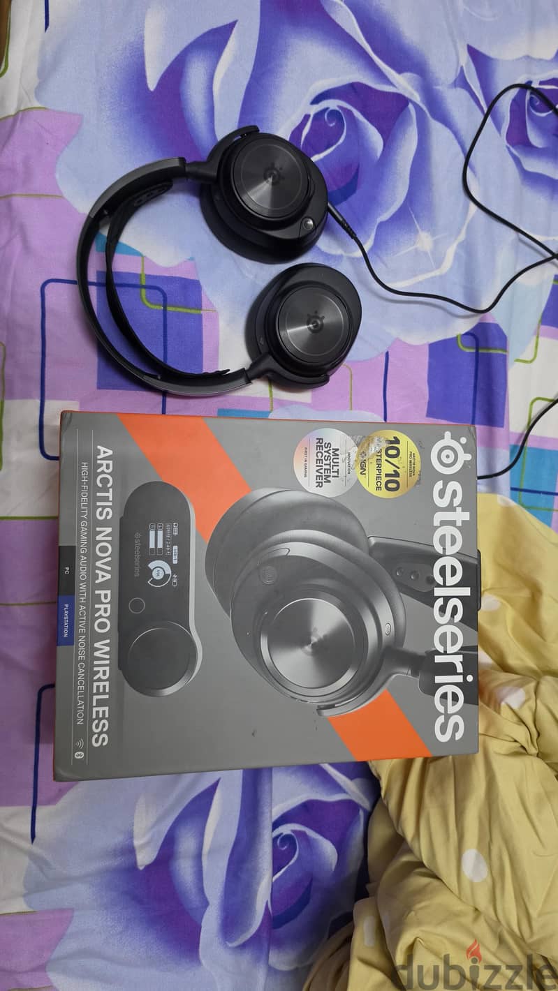 Arctis nova pro wireless headset 1