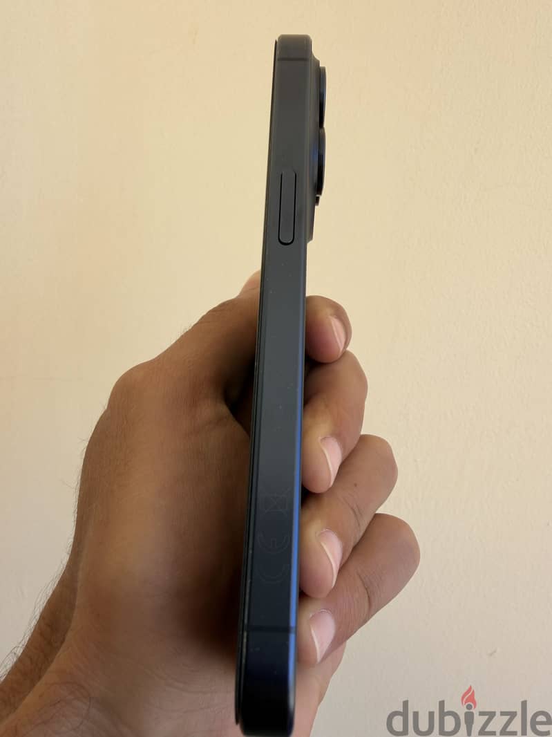 Apple - iPhone 15 Pro 3