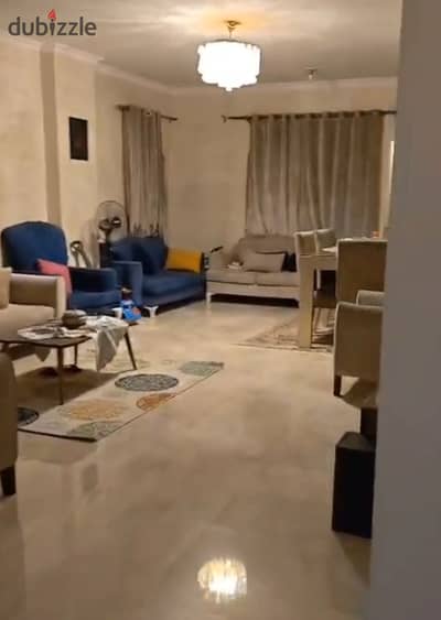شقه للبيع بالقرب من سعودي ماركت ومدرسه النيل سوبر لوكس