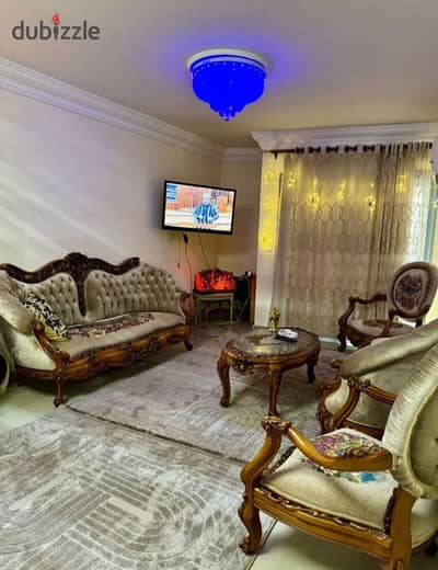 مفروش مكيف لوارن ٣ غرف وريسبشن اول سك ببرج جديد