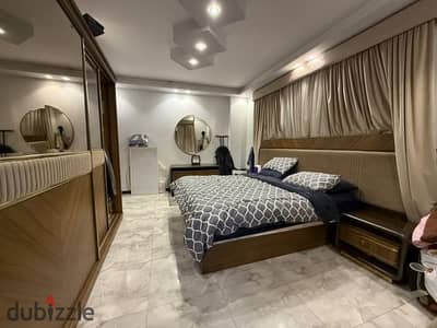 مفروش مكيف كامب شيزار ٢ غرف وريسبشن ٢ ق و٢ حمام ببرج جديد