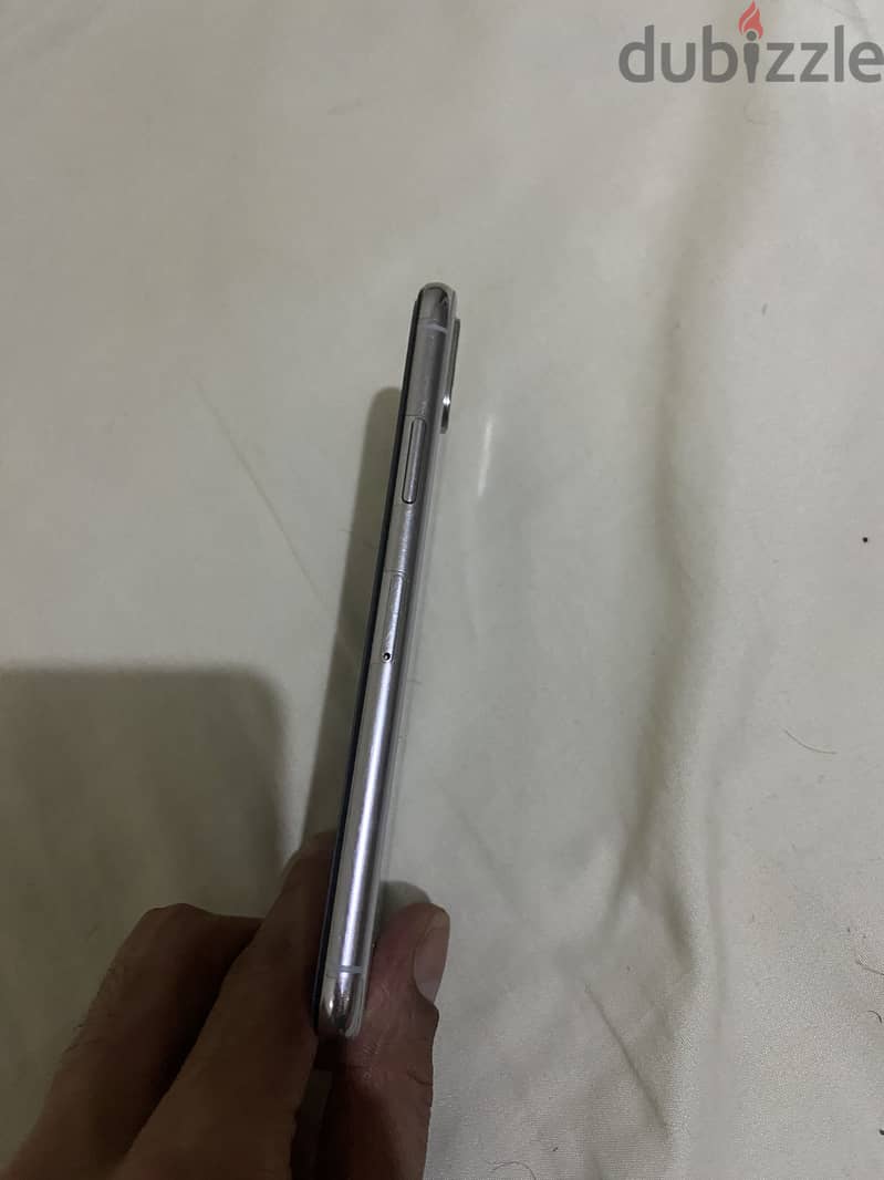 Apple - iPhone X 4