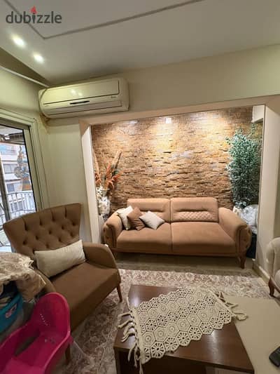 Apartment for sale in Nasr City, the eighth district, behind EgyptAir, between Makram Ebeid and Abbas Al Akkad, 120 meters, 3 rooms, kitchen, bathroom, reception, dressing room, and laundry room. 3 million and 400 thousand is required.