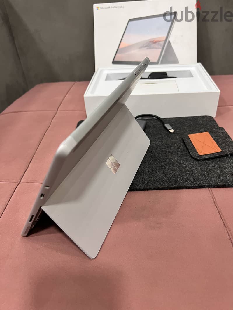 Microsoft Surface Go 2 1