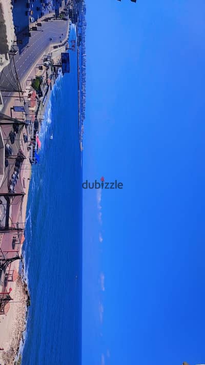 150m luxury apartment in Sporting directly on the sea 4 rooms and a reception floor 1