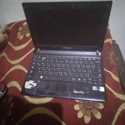 لاب توب معايا فتره للبيع