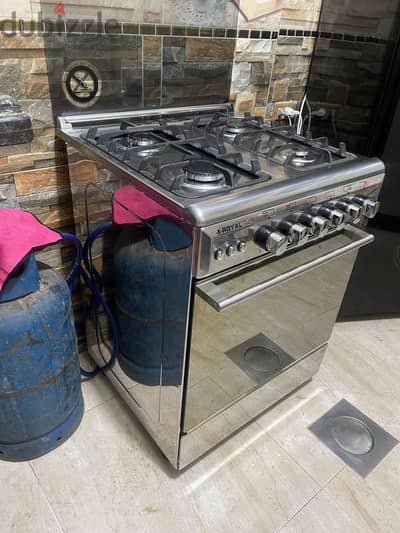 بتوجاز بالفرن Royal بحالة جيدة جدا استخدام 3 شهور فقط