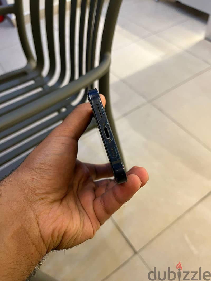 iPhone 12 waterproof 4