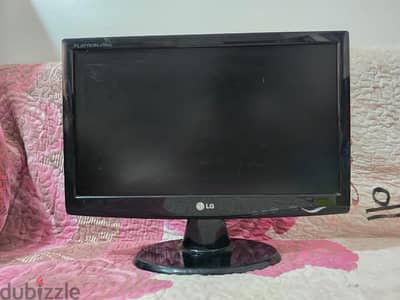 شاشه LG ١٩ بوصه