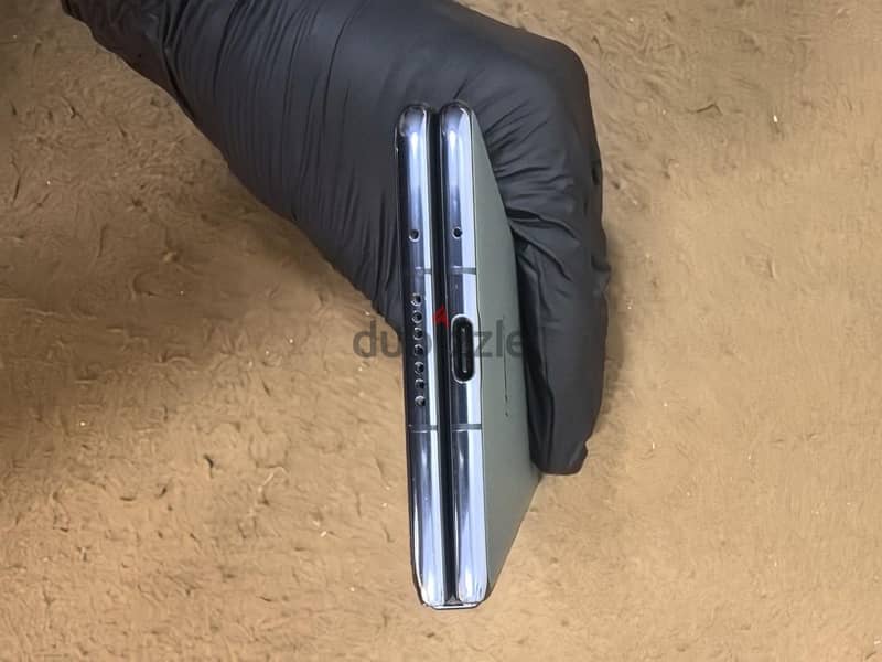 Huawei Mate X3 4