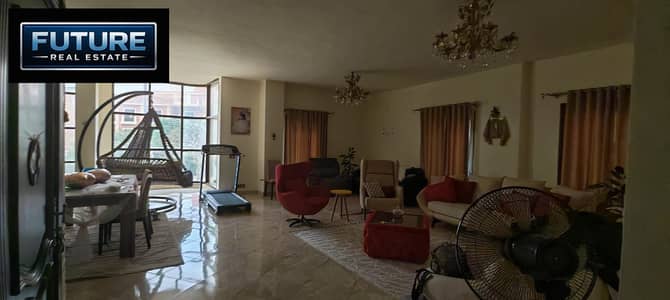 220 m apartment in Al-Banafseg 9 in the First Settlement, New Cairo
