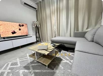 شقة مفروشة 2 نوم للإيجار في مدينتي B8، مطبخ متكامل وواي فاي