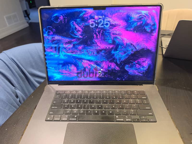 Macbook pro 16 m3 max,2tb,16core CPU,40core gpu,applecare+ North Ameri 1
