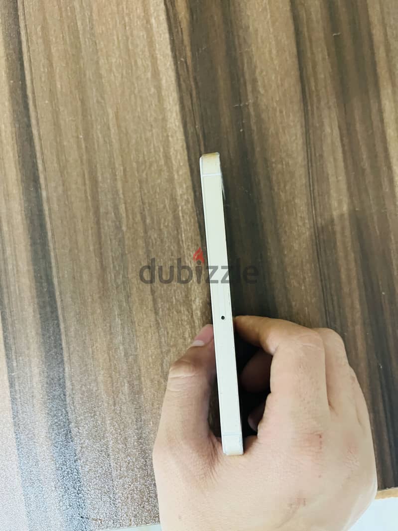 Apple - iPhone SE 2