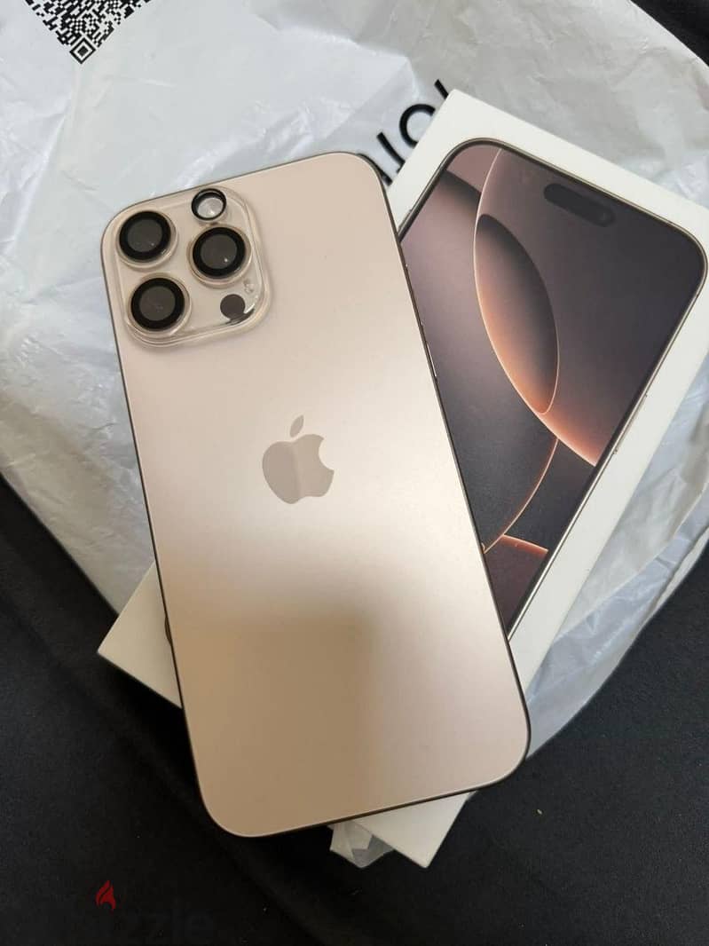 Apple - iPhone 16 Pro Max 1
