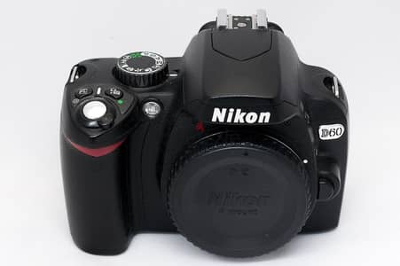 كاميرا نيكون D60 استعمال بسيط وكنت شيلاها