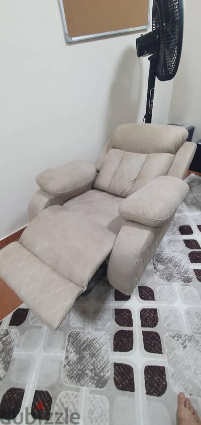 كرسي ليزي بوي هزاز Recliner Lazy Boy بحالة ممتازة - بيفتح للنوم