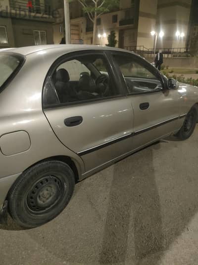 دايو لانوس 1999