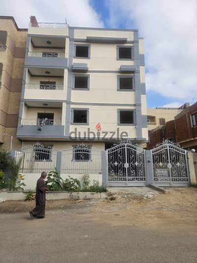 عماره في قلب العبور الحي الثامن