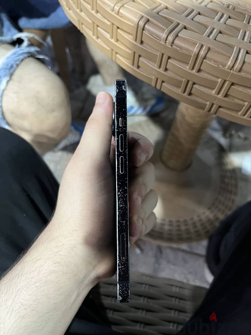 Apple - iPhone 13 5