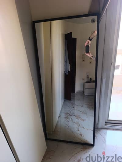 مرآة طويلة بحالة ممتازة 70x160