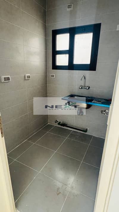  Apartment for rent in Madinaty B8, 82 sqm, 3rd floor, 2 bedrooms, 1 bathroom, practical layout, quiet location close to services. Rent: EGP 14,000/