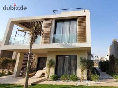 Townhouse for sale with immediate delivery in Creek Town Compound and in the most amazing location in Al-Tajammu directly on Suez Road.