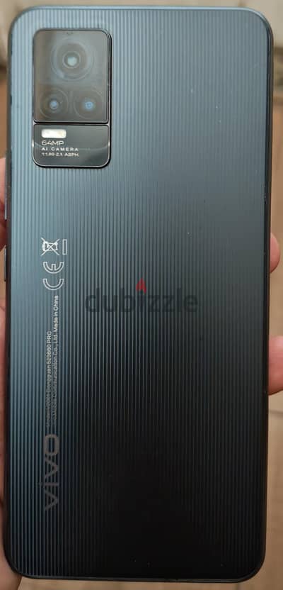 Vivo V21