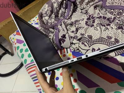 Hp folio 9470m