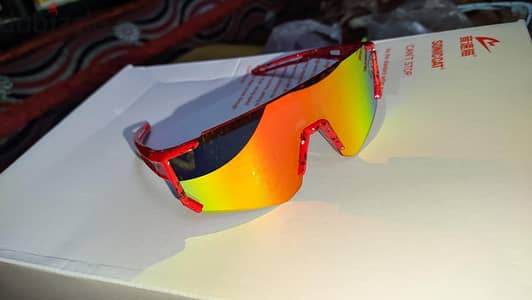Glasses Runner