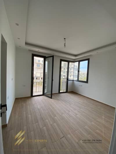 Special Apartment with kitchen & ACs for rent in Eastown