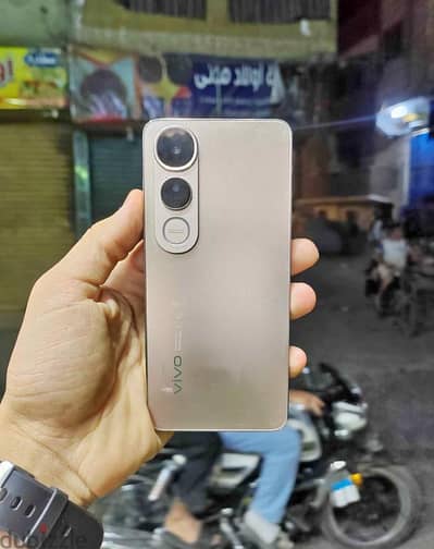 فيفو فى 50