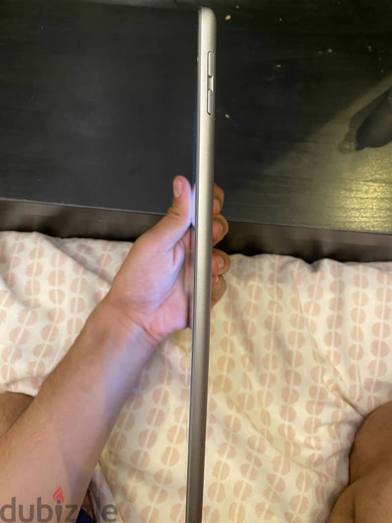 iPad 5th Generation - 2017 3