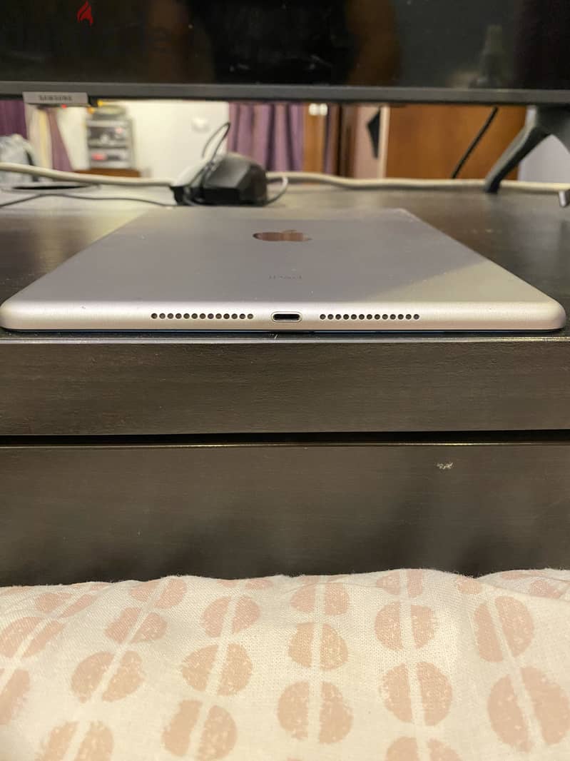 iPad 5th Generation - 2017 6