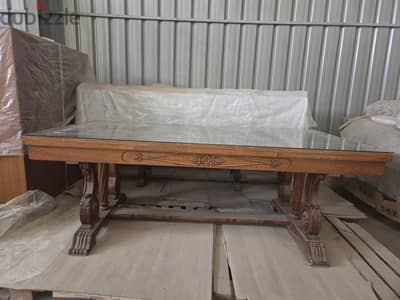 Dinning Table