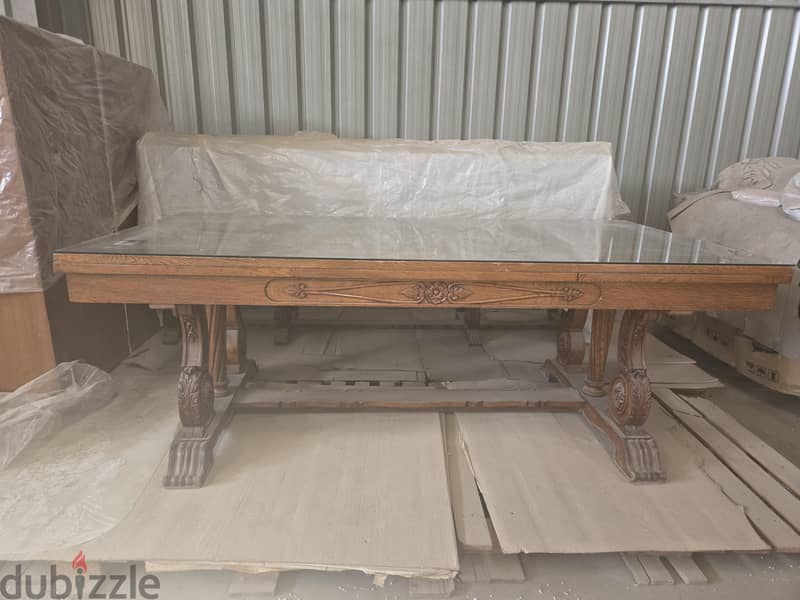 Dinning Table 4