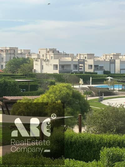 بنتاهوس للبيع في امواج دايركت علي البول 4 غرف 2 حمام / amwaj north coast