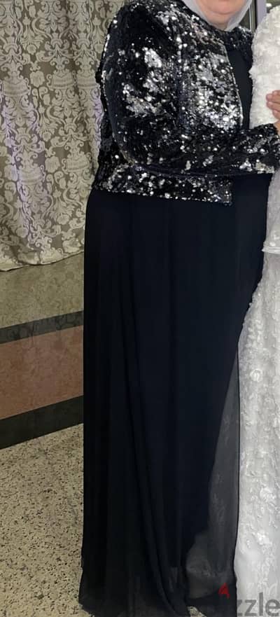 فستان سواريه راقي - استعمال مرة واحدة