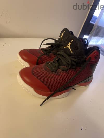 Red jordans kids shoes size 36