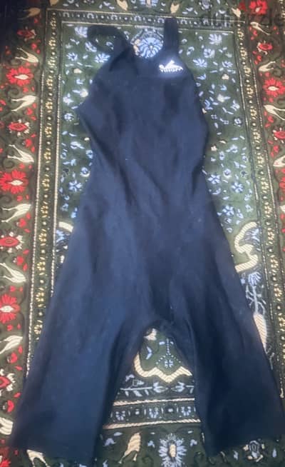 مايو سباحه يانج فا بناتي
